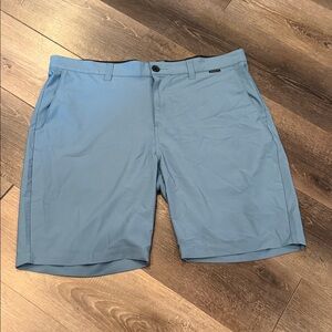 Travis Mathew Light Blue Flat Front Shorts Size 38 NWOT
